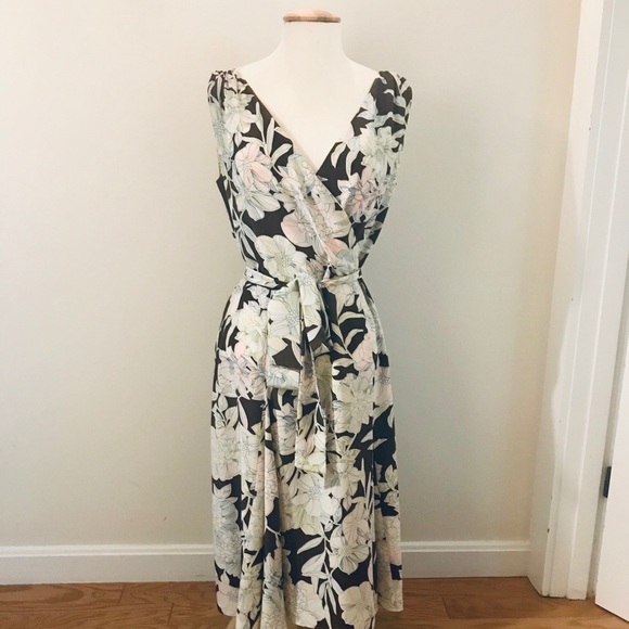 Bill Burns Dresses & Skirts - GORGEOUS BILL BURNS DRESS SIZE 4